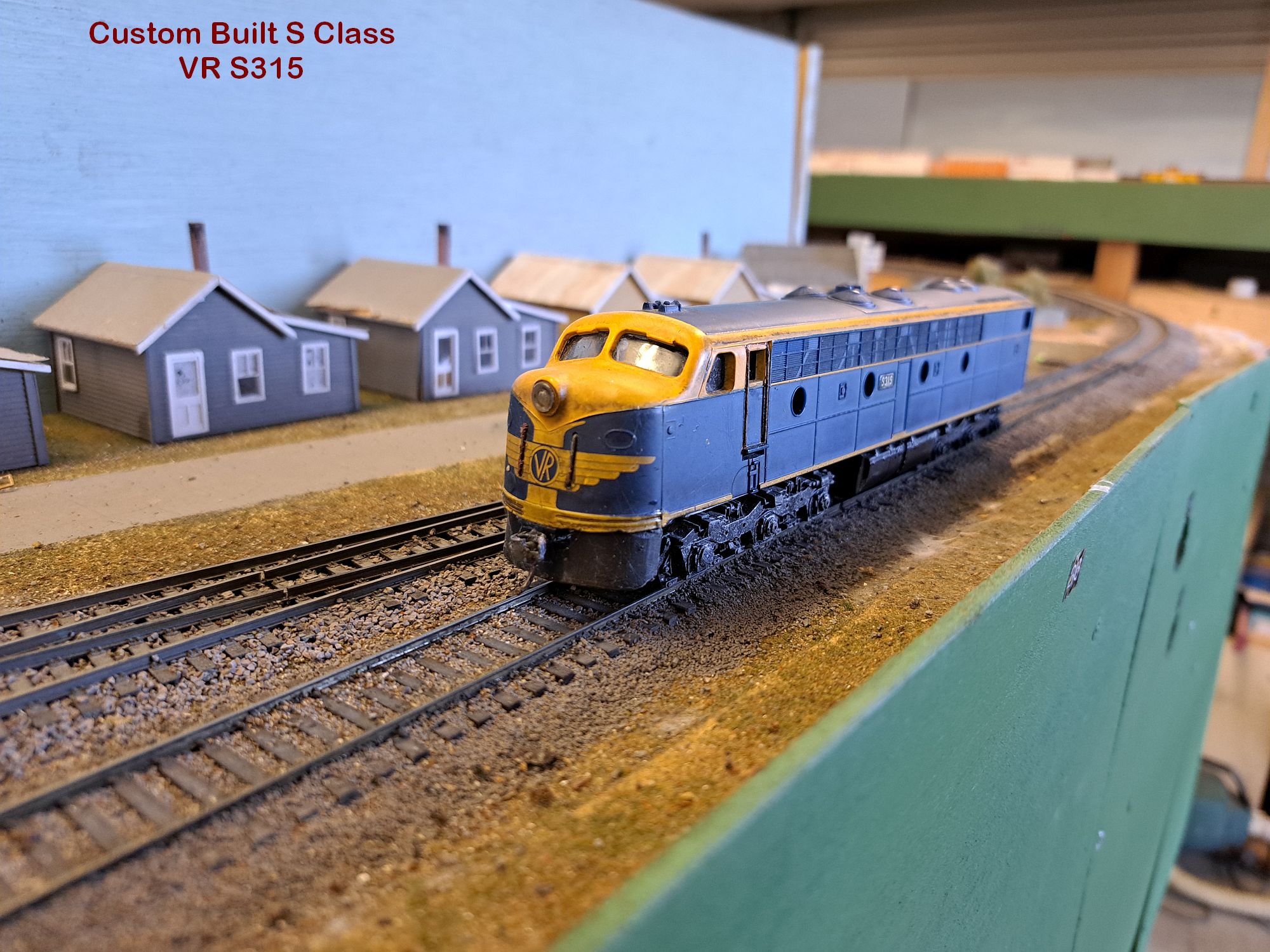 VR S315